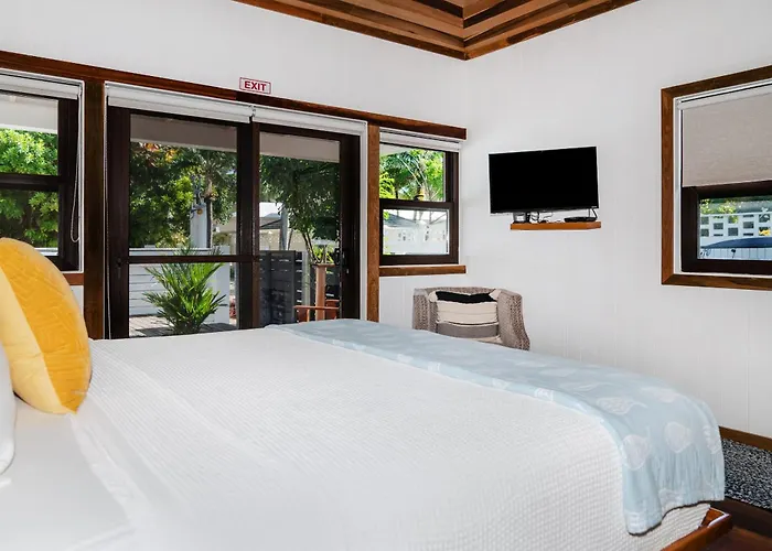 Three By The Sea By Floreo Holiday home *