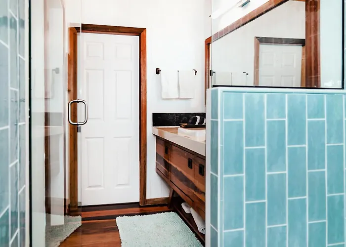 Three By The Sea By Floreo Holiday home *