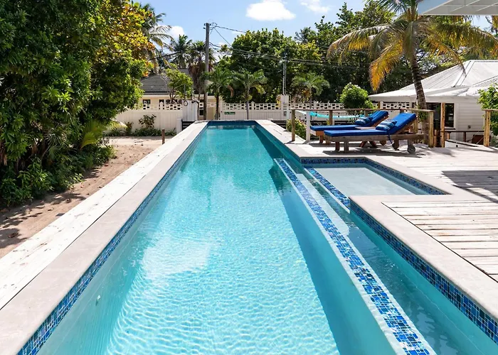 Three By The Sea By Floreo Holiday home *